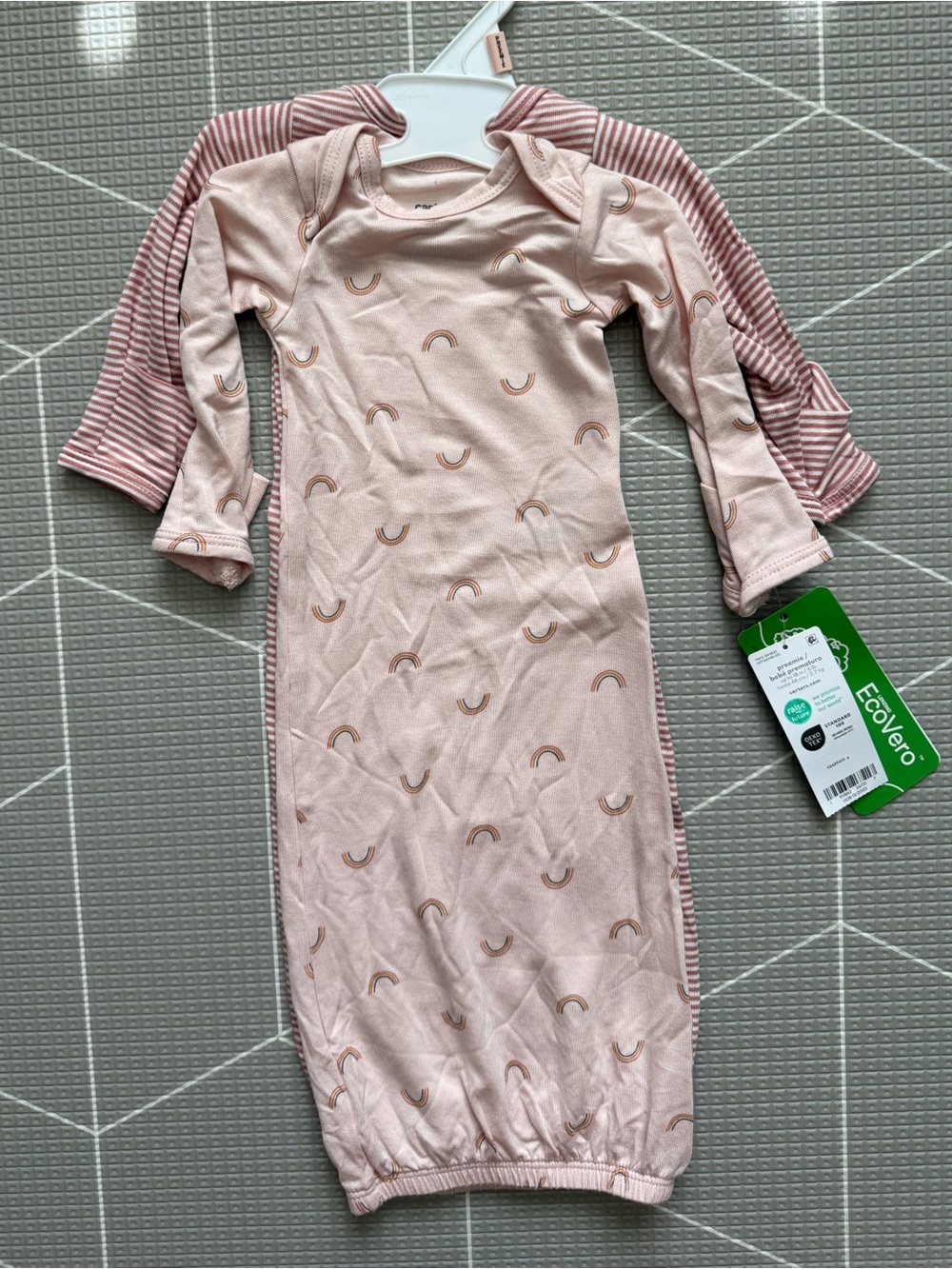 Carters|Baby girl Blush Muted Pink Ditsy Rainbow & striped neural sleep pajamas• - Picture 4 of 11